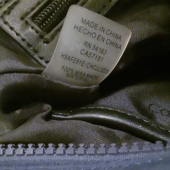 Calvin Klein crossbody purse - Picture 8 of 13